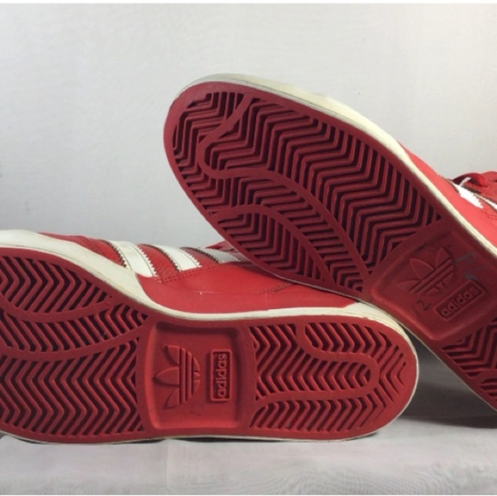 Adidas Men’s Size 1 Sneakers Red and White - Picture 5 of 6